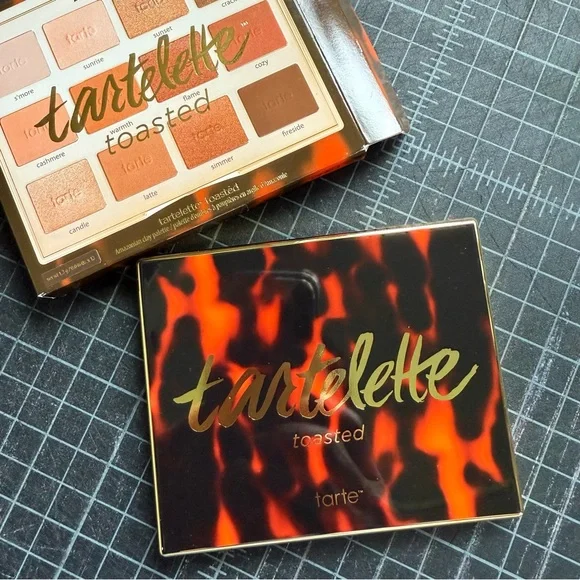NIB Tarte Tartelette Toasted Eyeshadow Palette - Picture 4 of 5